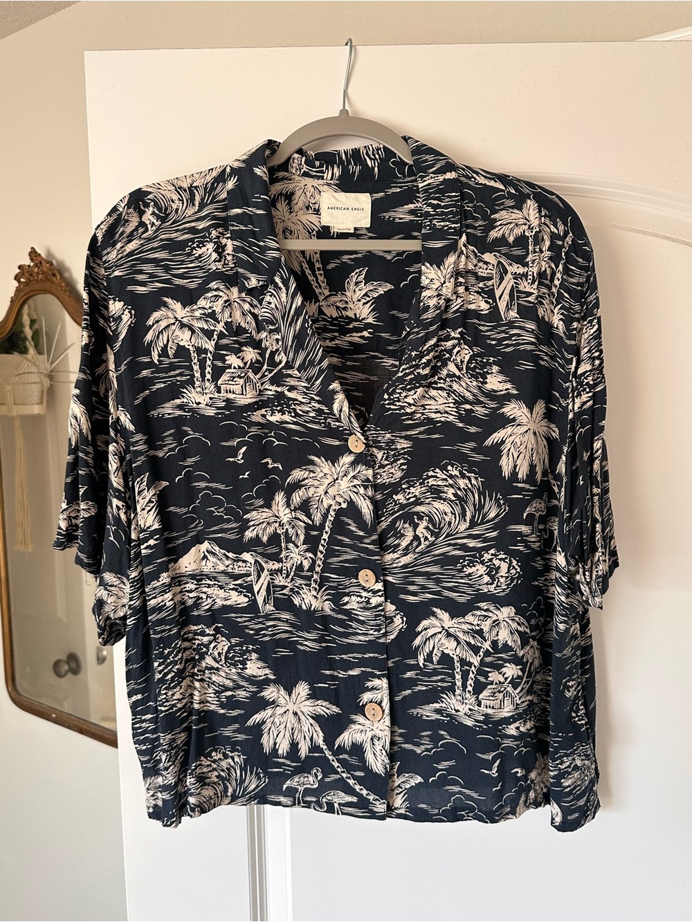 American Eagle Navy & Cream Island Print Button-Down Shirt XXL